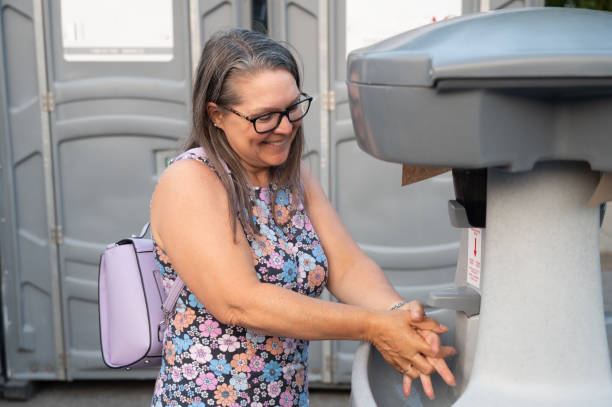 Portable Toilet Options We Offer in Eastpointe, MI